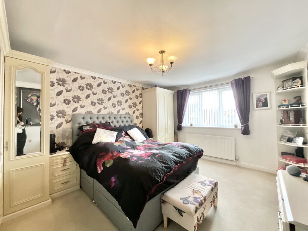 Woodruff Close, Packmoor, ST7