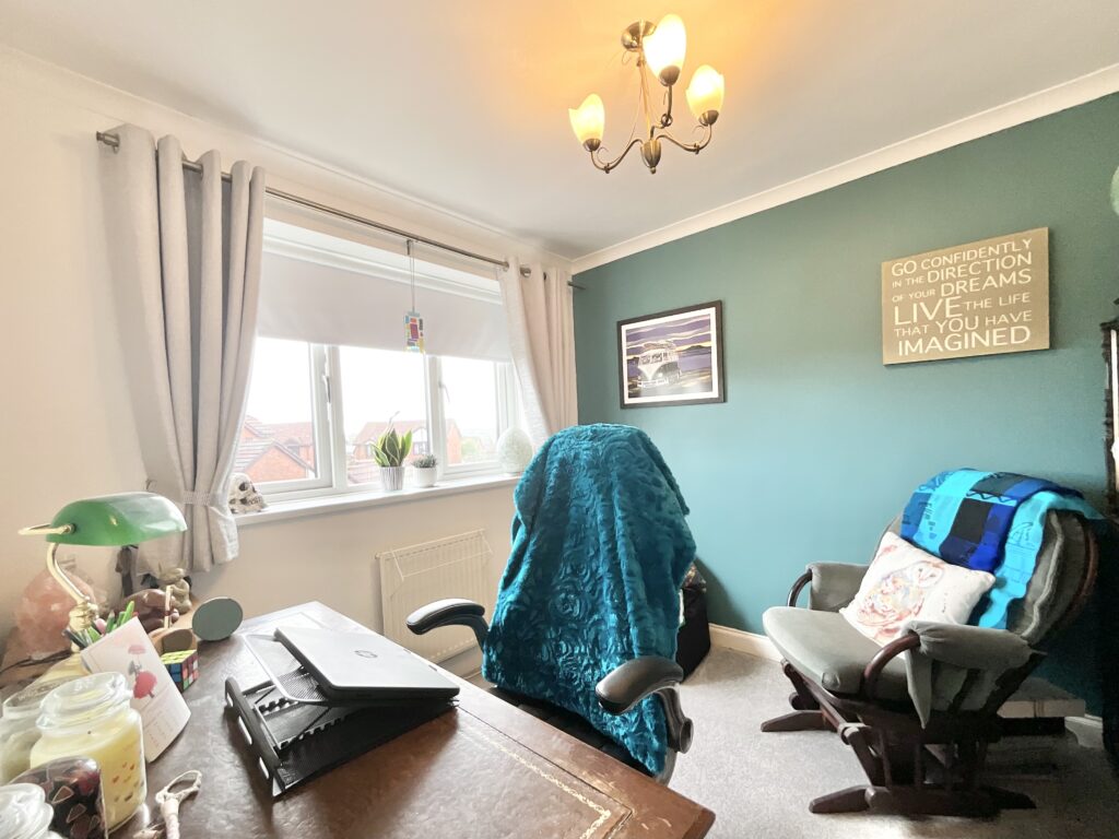 Woodruff Close, Packmoor, ST7