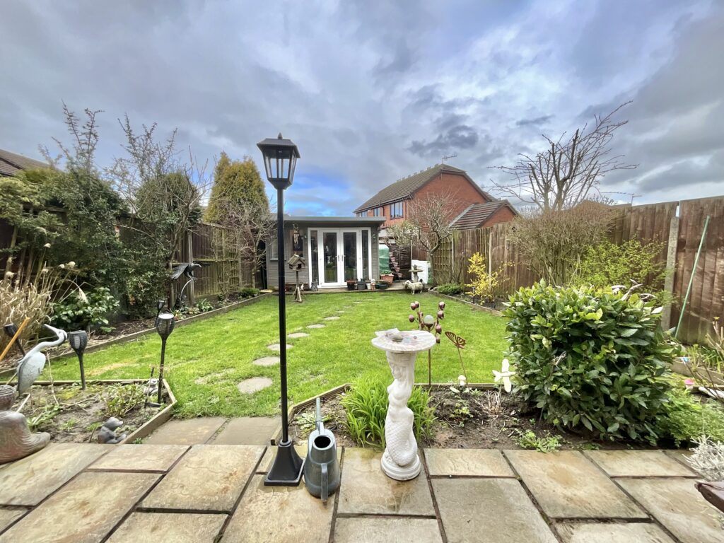 Woodruff Close, Packmoor, ST7