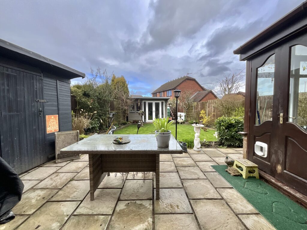 Woodruff Close, Packmoor, ST7