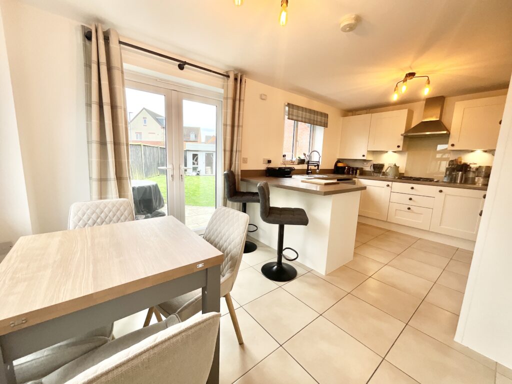 Whimbrel Park, Stafford, ST16