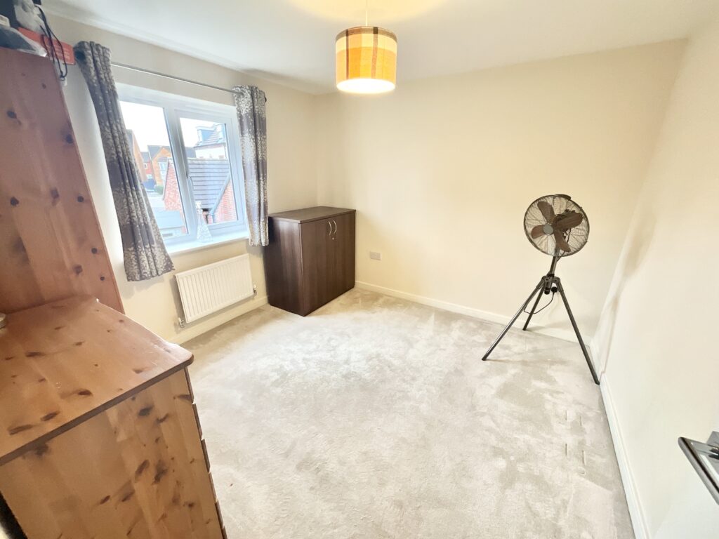 Whimbrel Park, Stafford, ST16