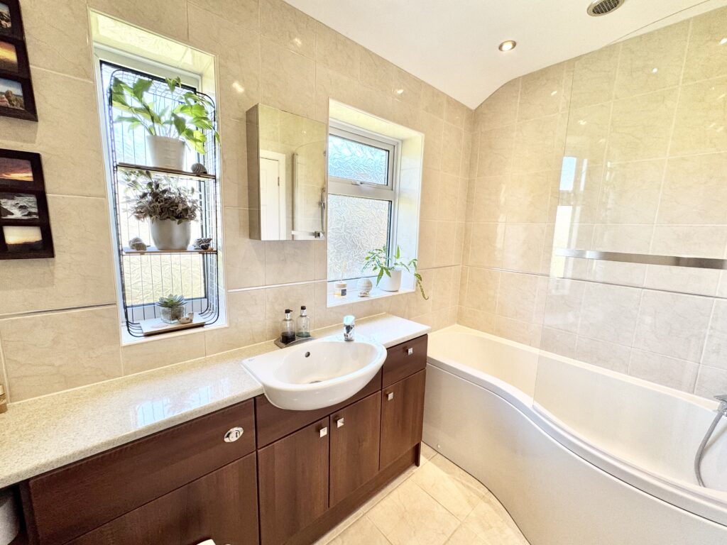 The Seesall, Gnosall, ST20