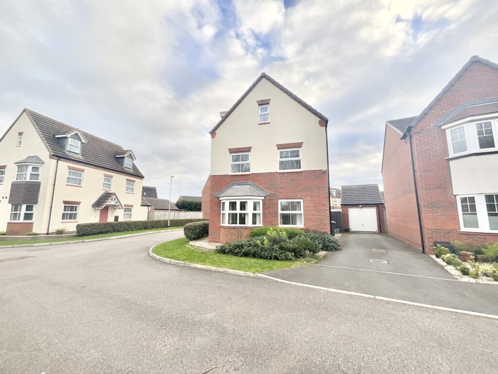 Whimbrel Park, Stafford, ST16