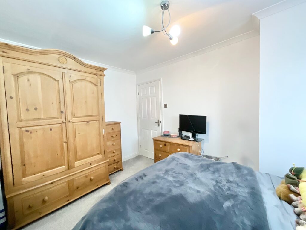 Woodruff Close, Packmoor, ST7