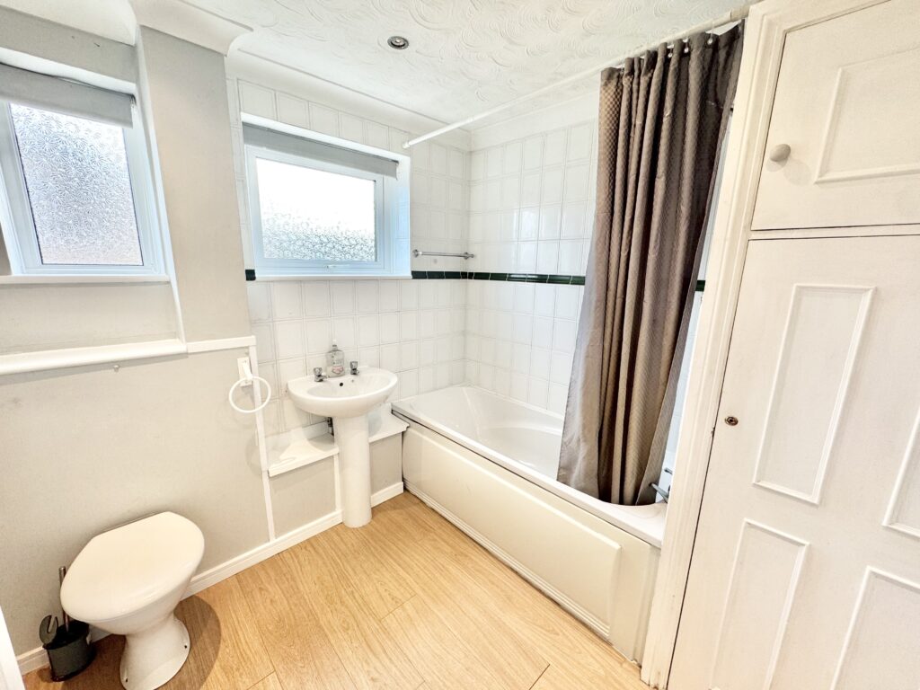 Eagle Crescent, Eccleshall, ST21