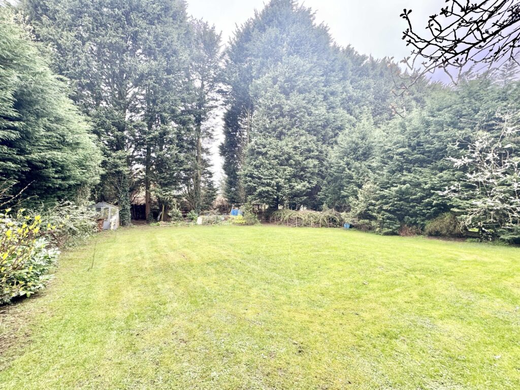 South Road, Cold Meece, ST15