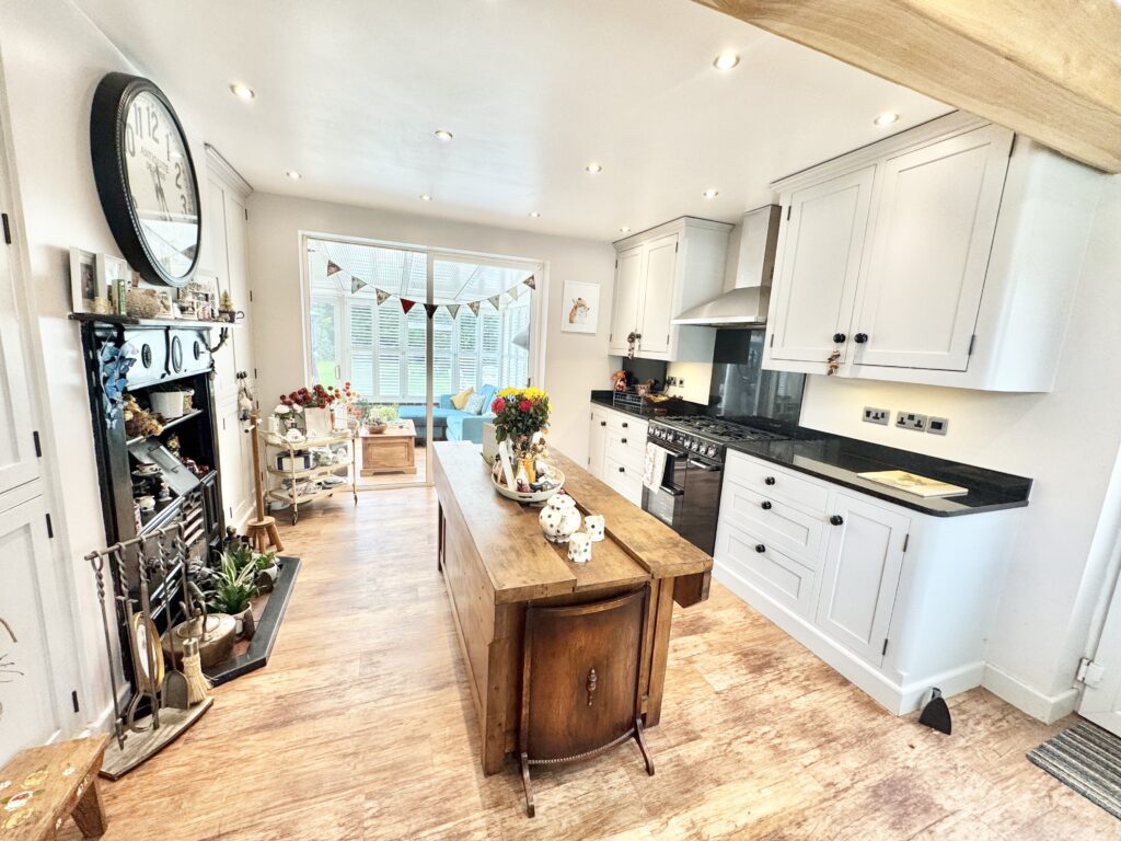 South Road, Cold Meece, ST15