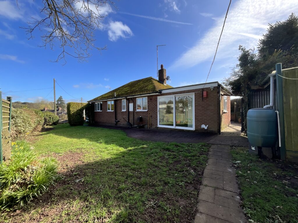 Meadow Way, Tean, ST10