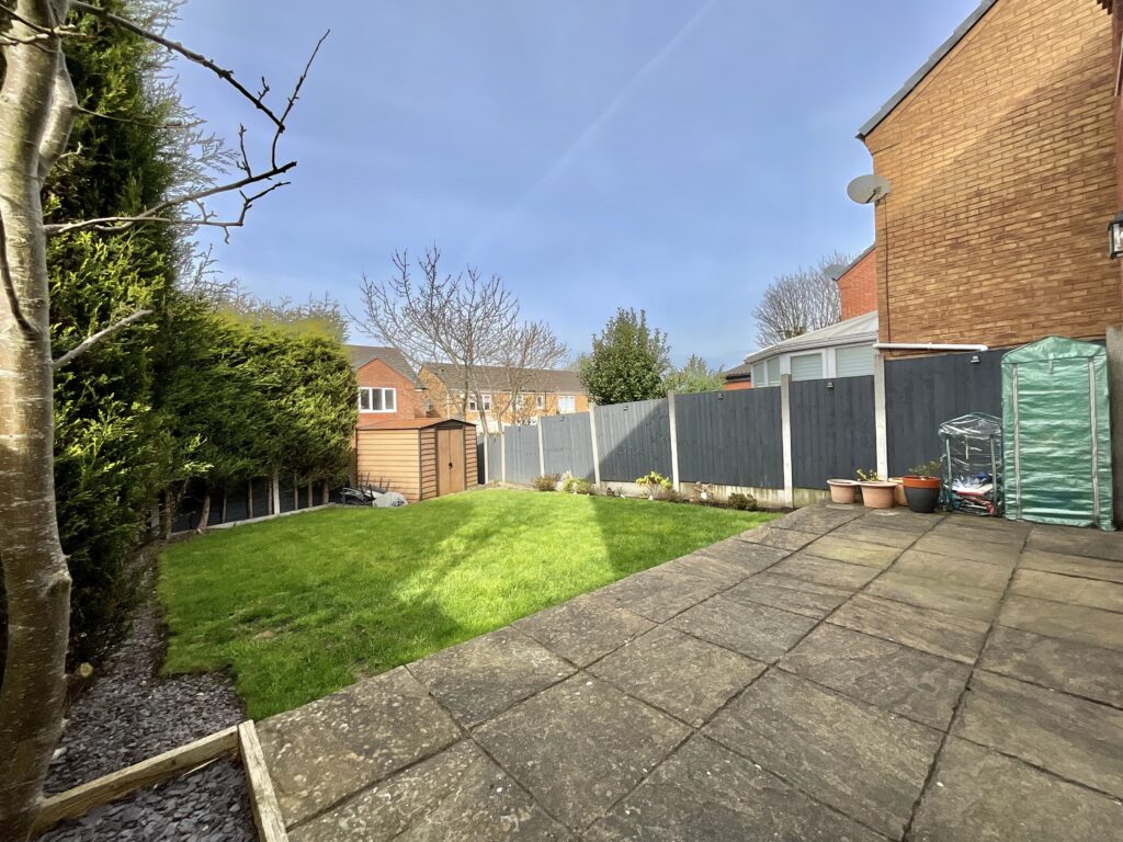 Farnworth Road, Stoke-On-Trent, ST3