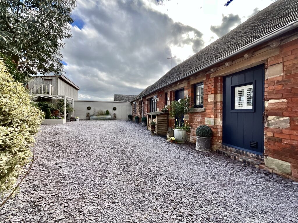 Duck Paddle Barn, Duck Paddle Farm, ST10