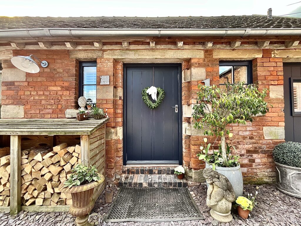 Duck Paddle Barn, Duck Paddle Farm, ST10
