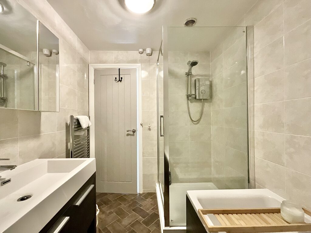 Chapel Street, Kingsley, ST10