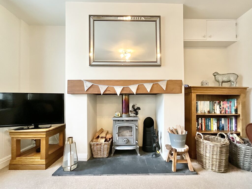 Chapel Street, Kingsley, ST10