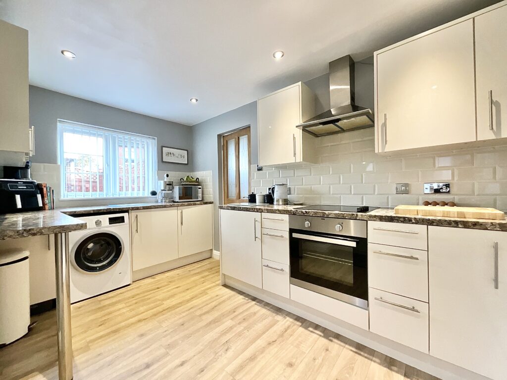 Chapel Street, Kingsley, ST10