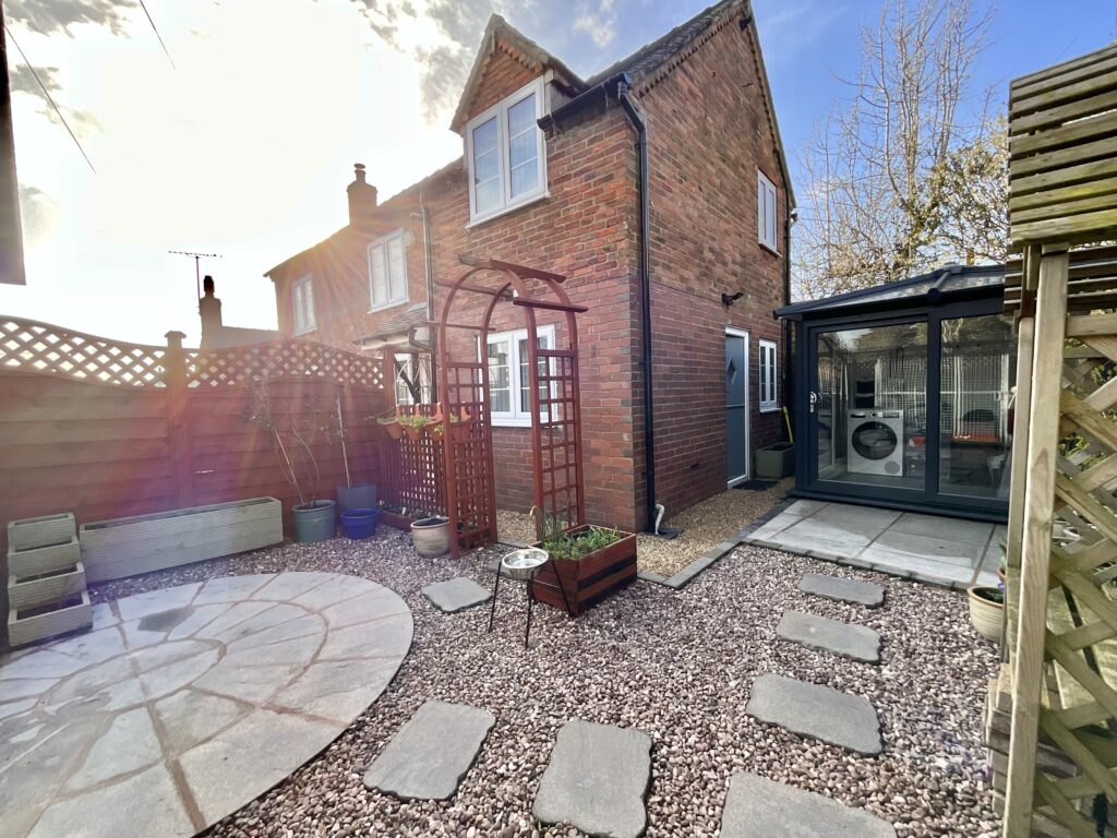 Chapel Street, Kingsley, ST10