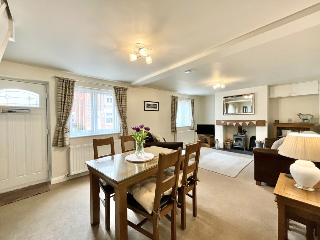 Chapel Street, Kingsley, ST10