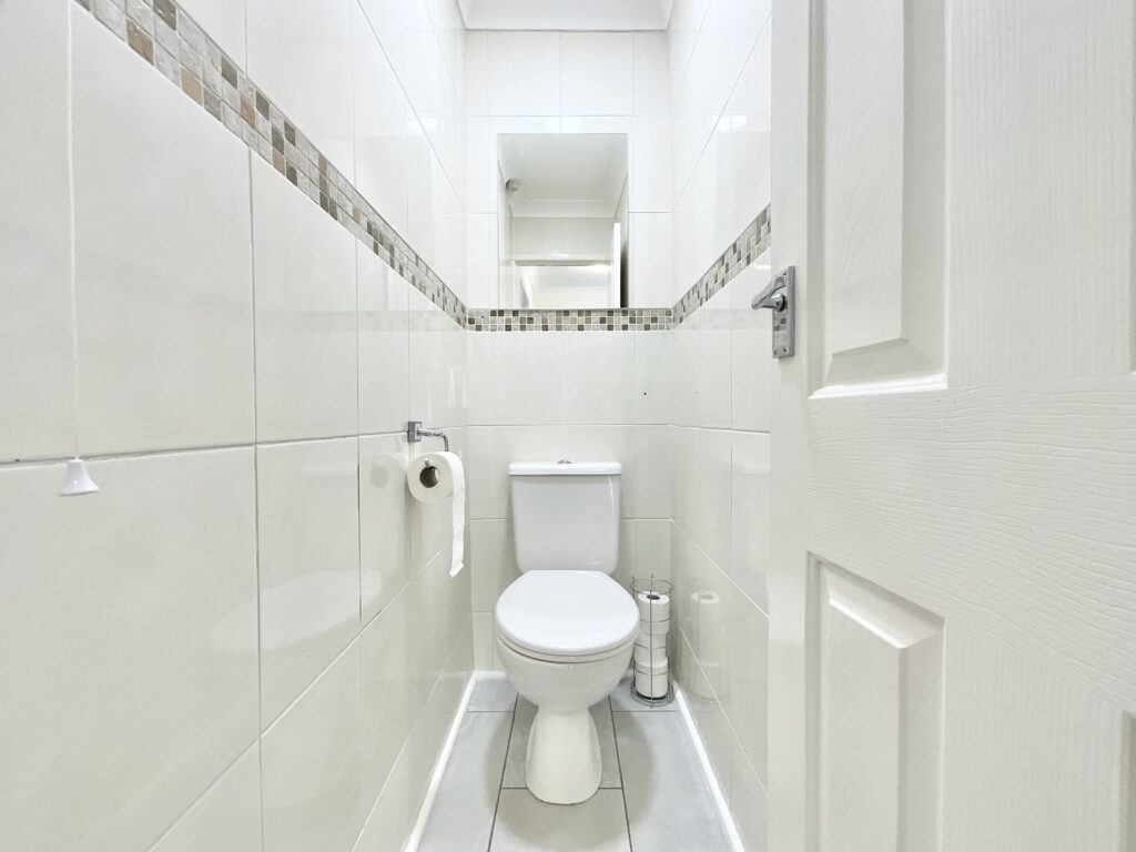 Riverside Road, Tean, ST10