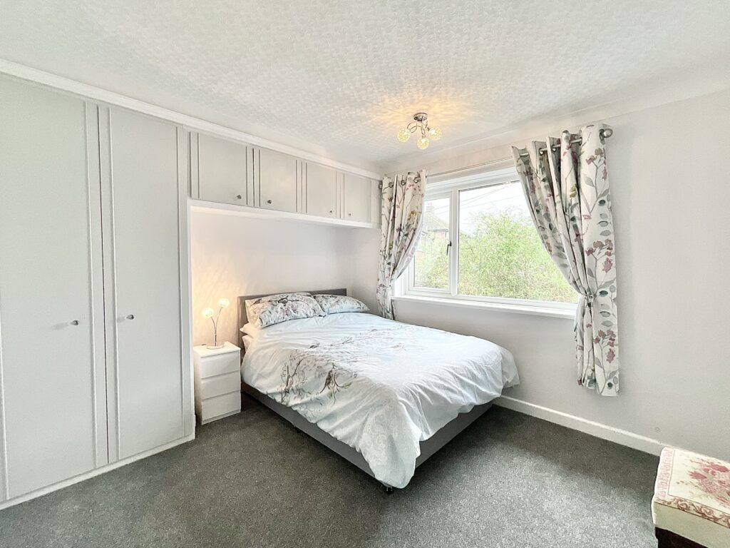 Riverside Road, Tean, ST10