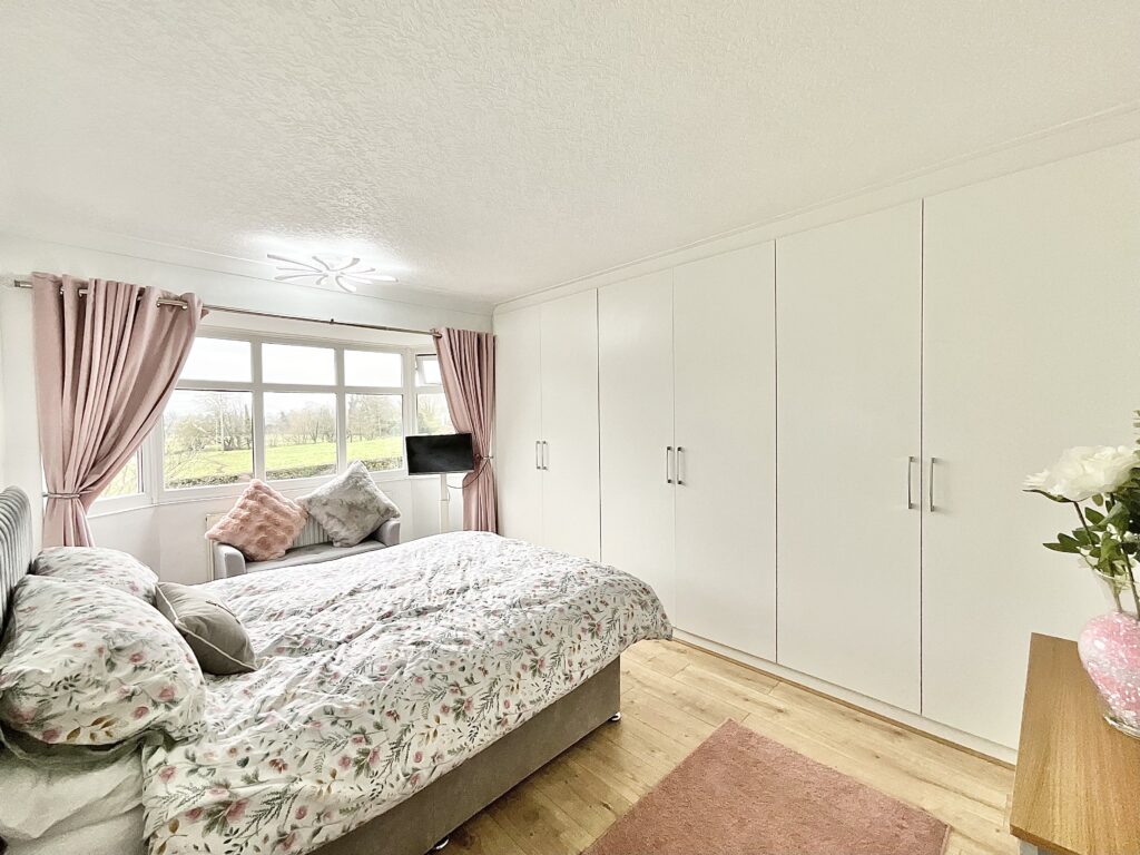 Riverside Road, Tean, ST10