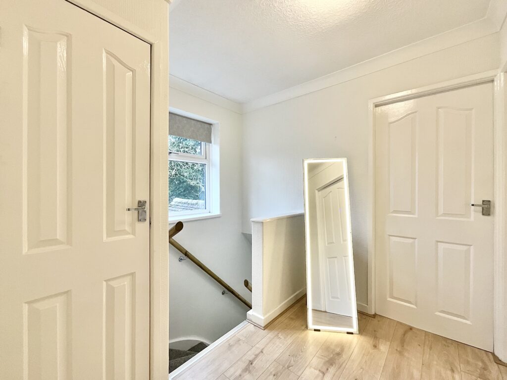 Riverside Road, Tean, ST10