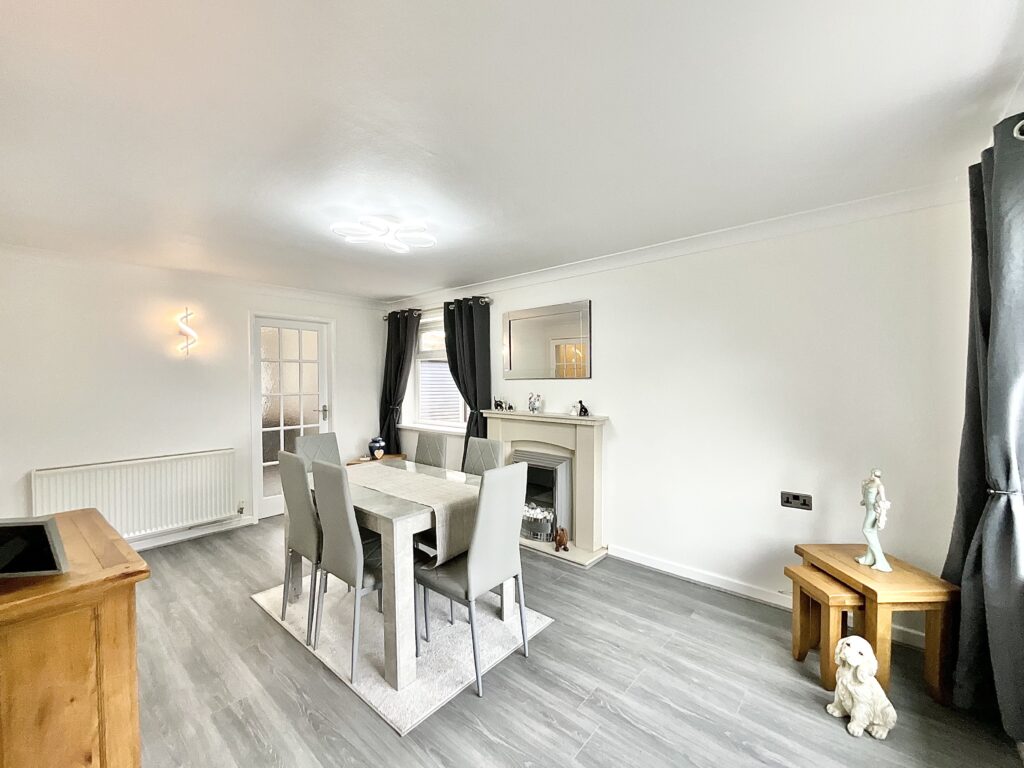 Riverside Road, Tean, ST10