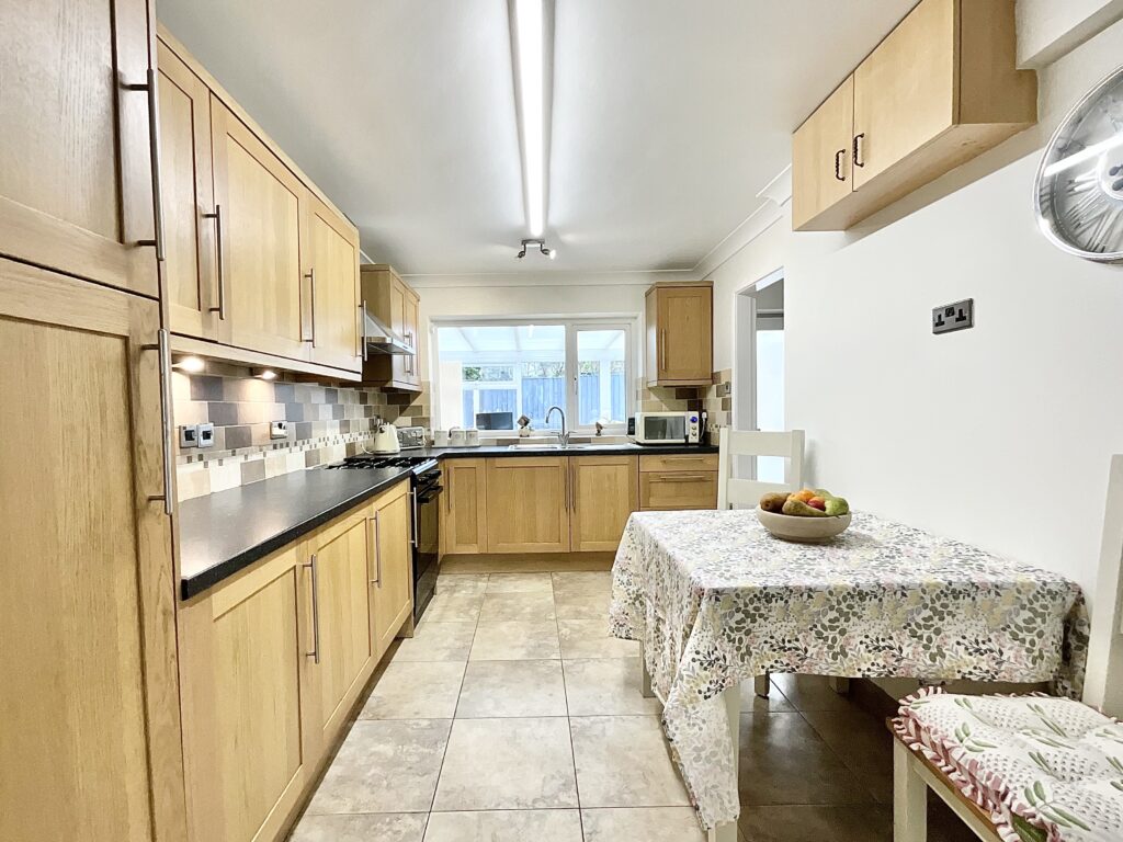 Riverside Road, Tean, ST10