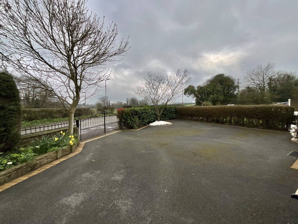 Riverside Road, Tean, ST10