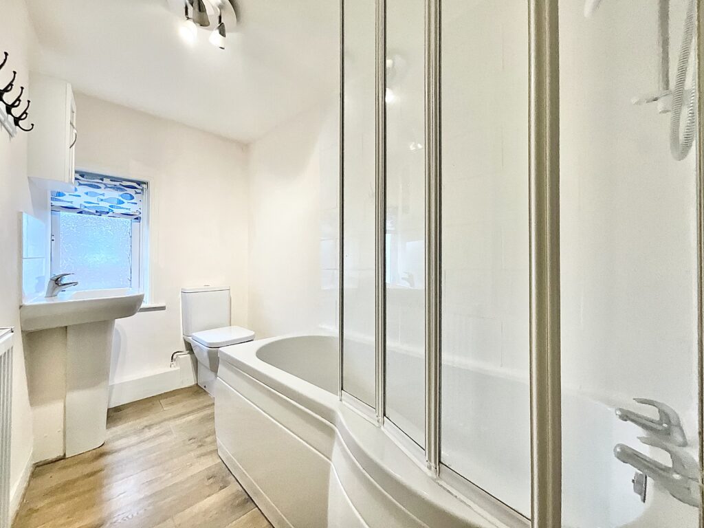 Cheadle Road, Uttoxeter, ST14