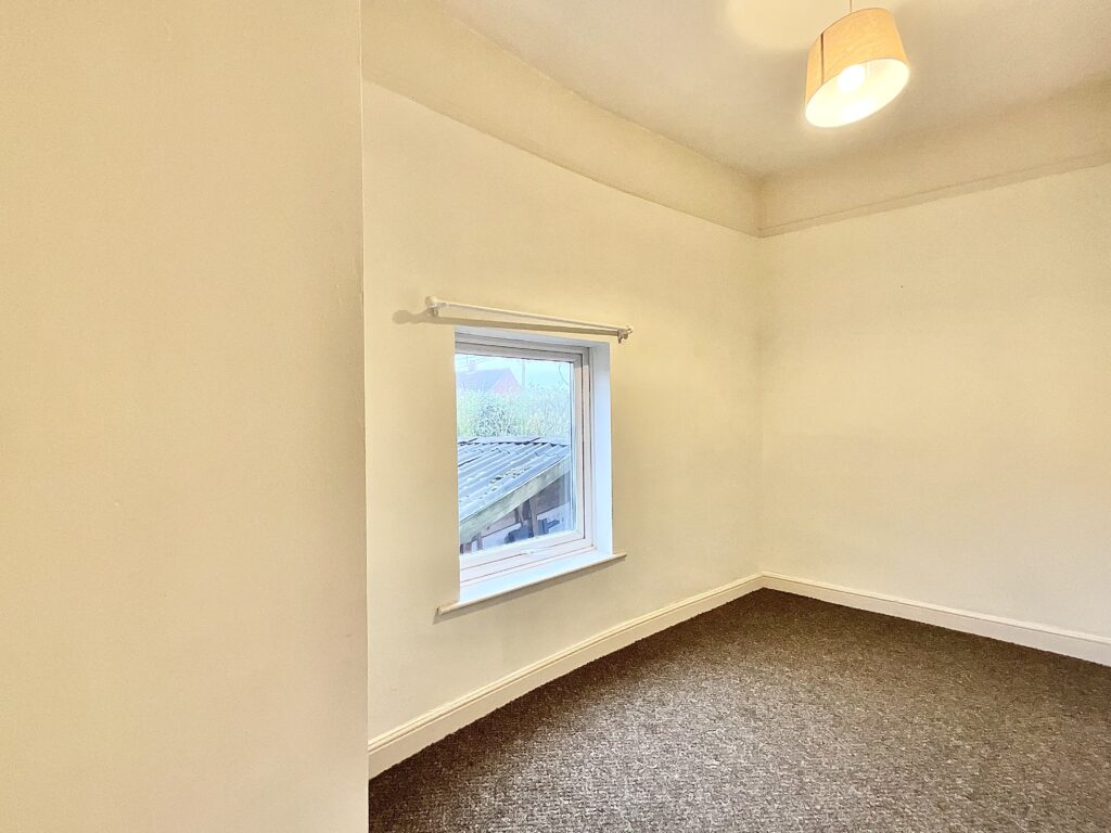 Cheadle Road, Uttoxeter, ST14