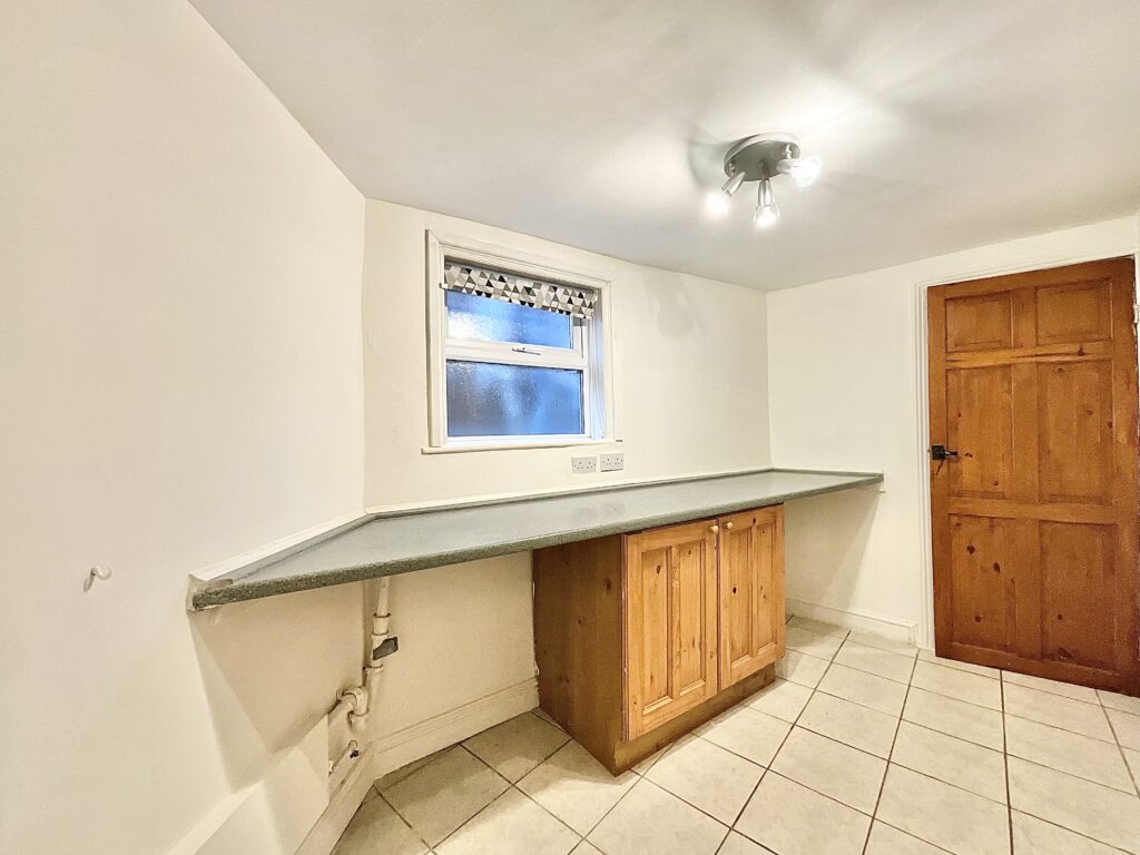 Cheadle Road, Uttoxeter, ST14