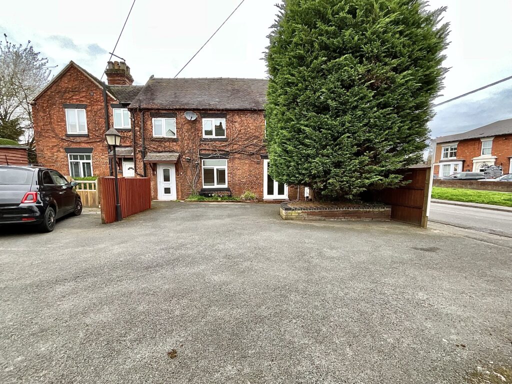 Cheadle Road, Uttoxeter, ST14