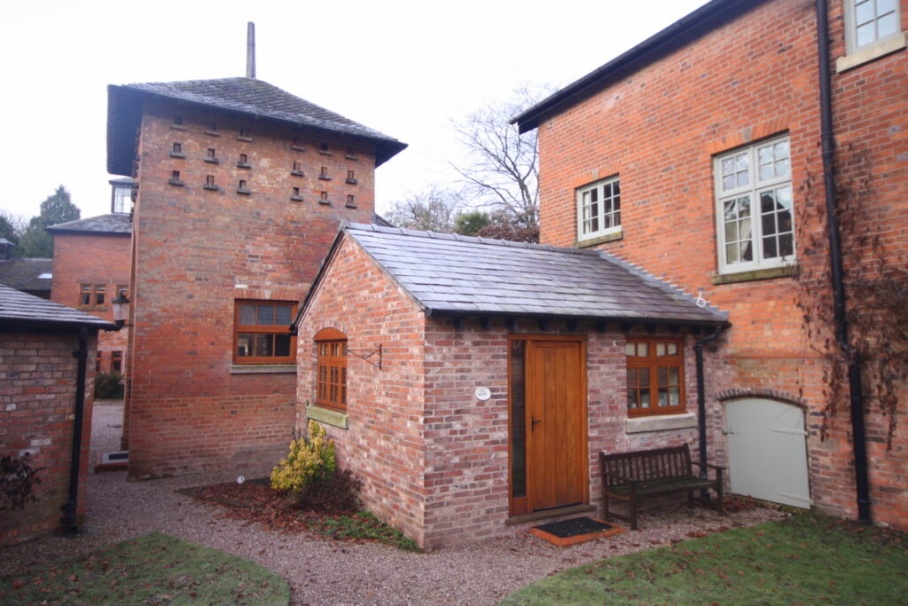 Maer, Maer Estate Cottages, ST5