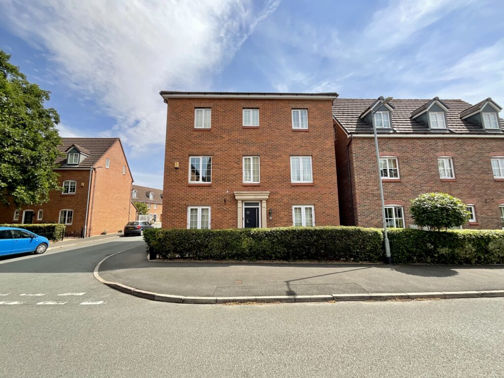 Beacon Grove, Stone, ST15