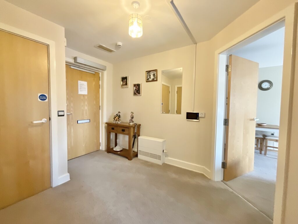 Queens Drive, Mill House Queens Drive, CW5