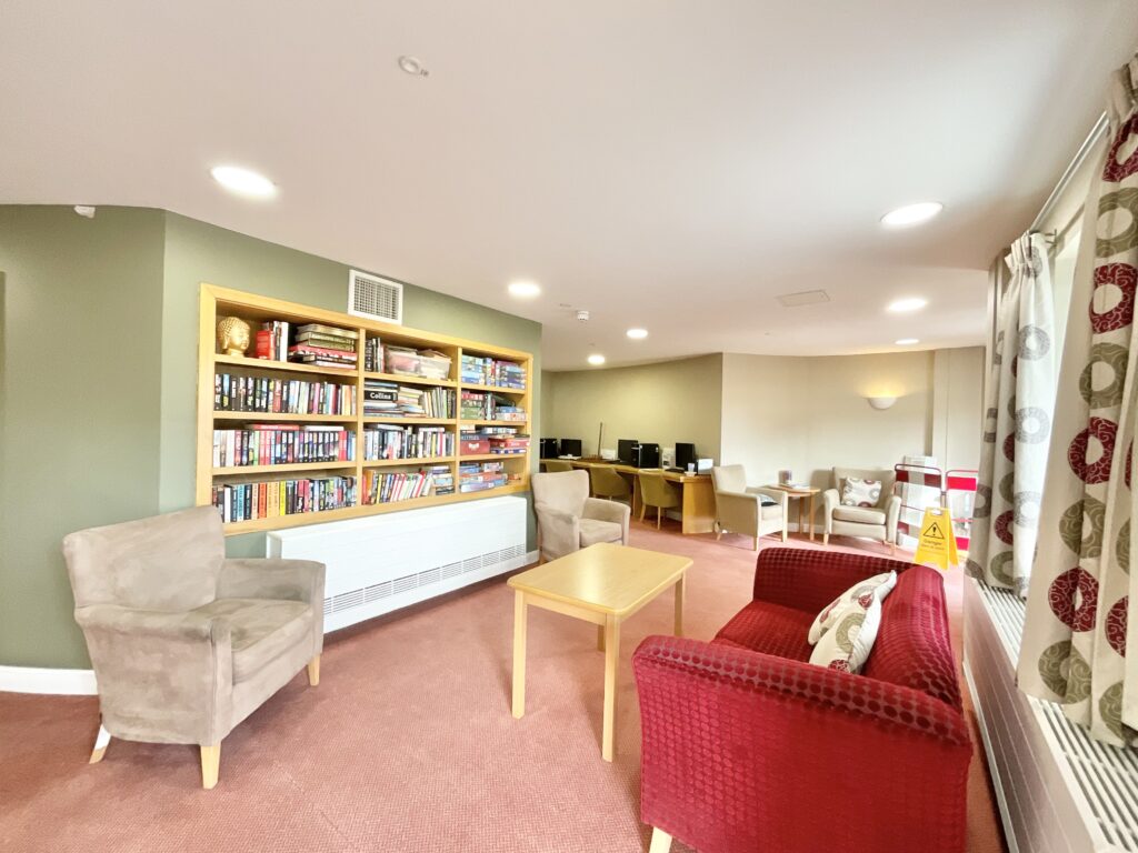 Queens Drive, Mill House Queens Drive, CW5