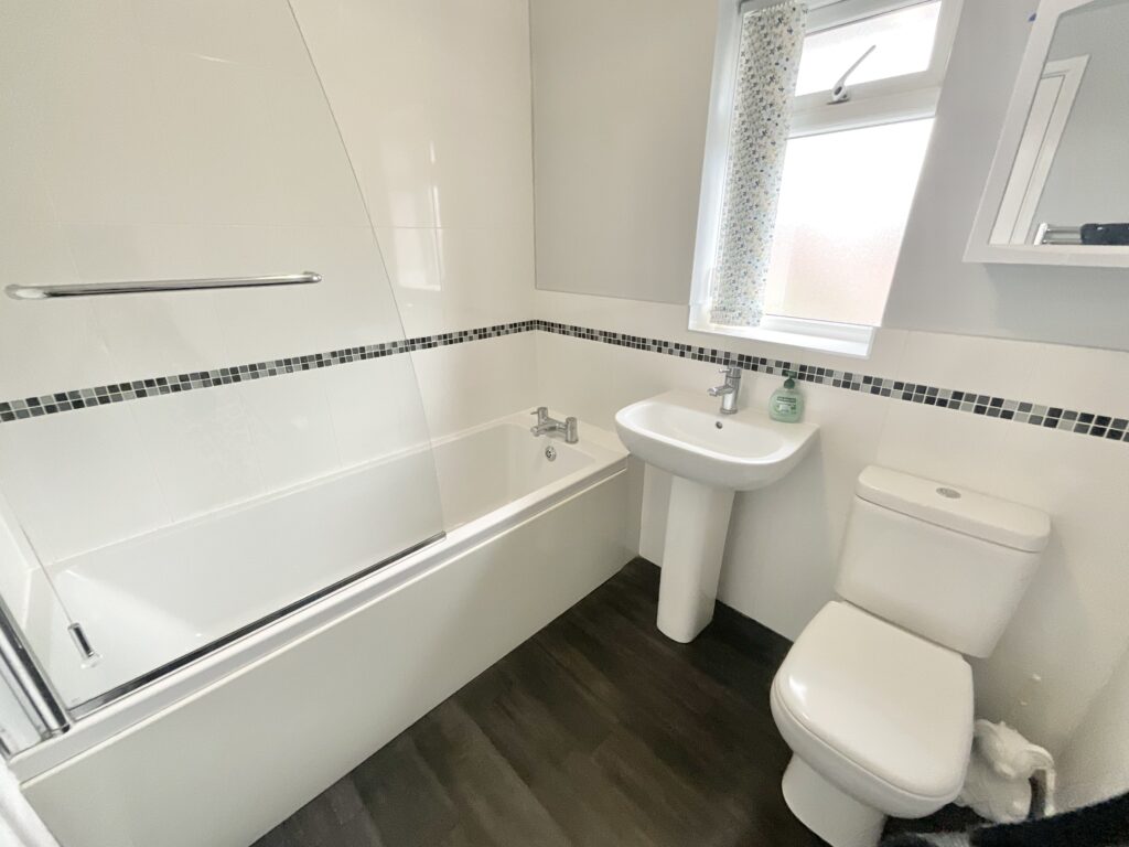 Lambourn Drive, Leighton, CW1