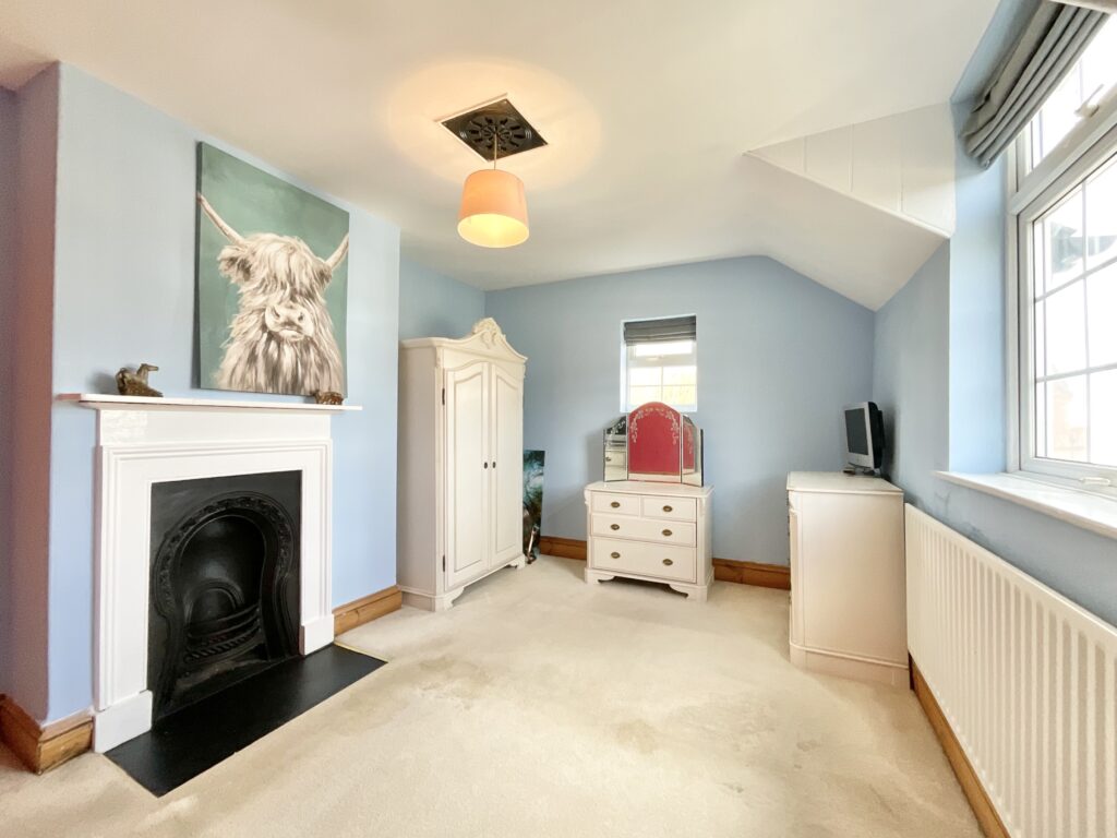 Main Road, Shavington, CW2