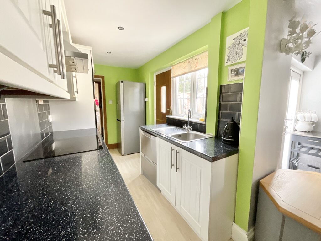 Main Road, Shavington, CW2