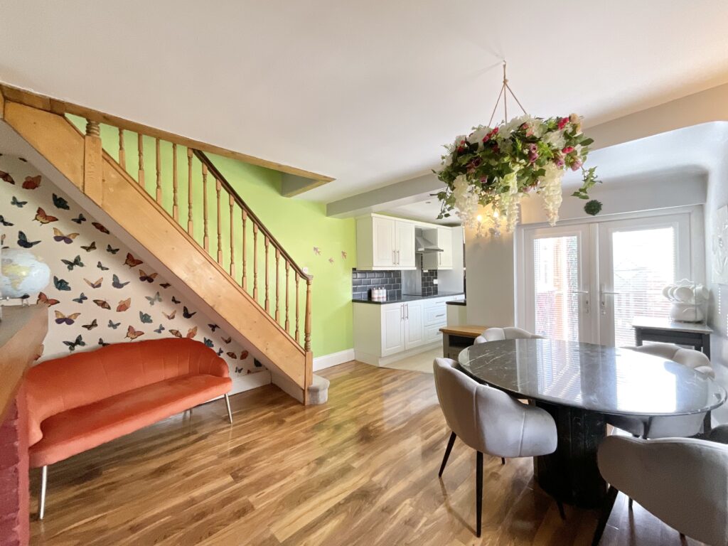 Main Road, Shavington, CW2