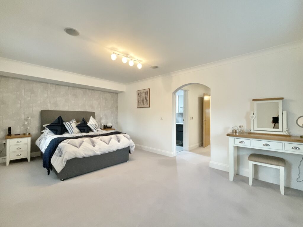 Kingsdown Close, Weston, CW2