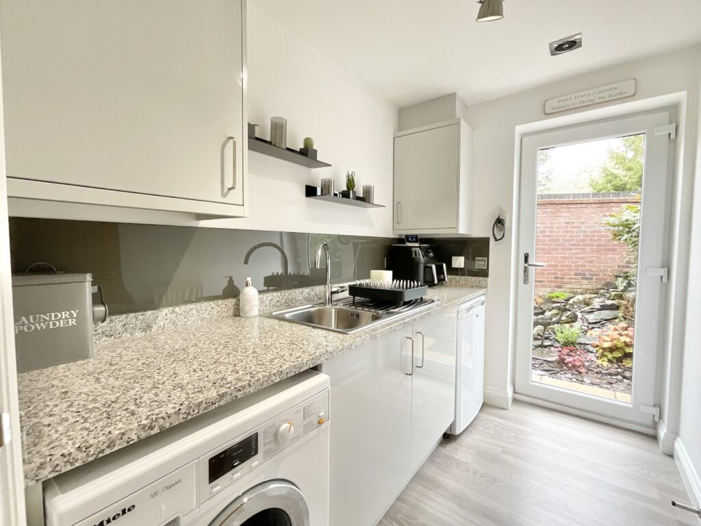 Kingsdown Close, Weston, CW2