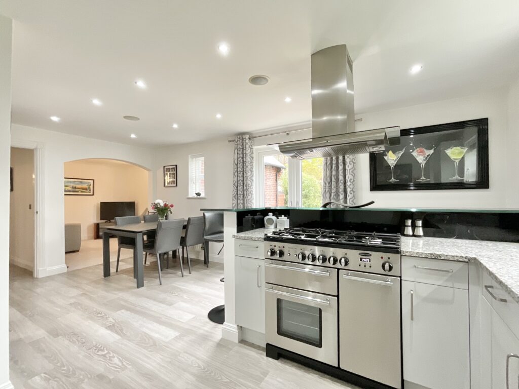 Kingsdown Close, Weston, CW2