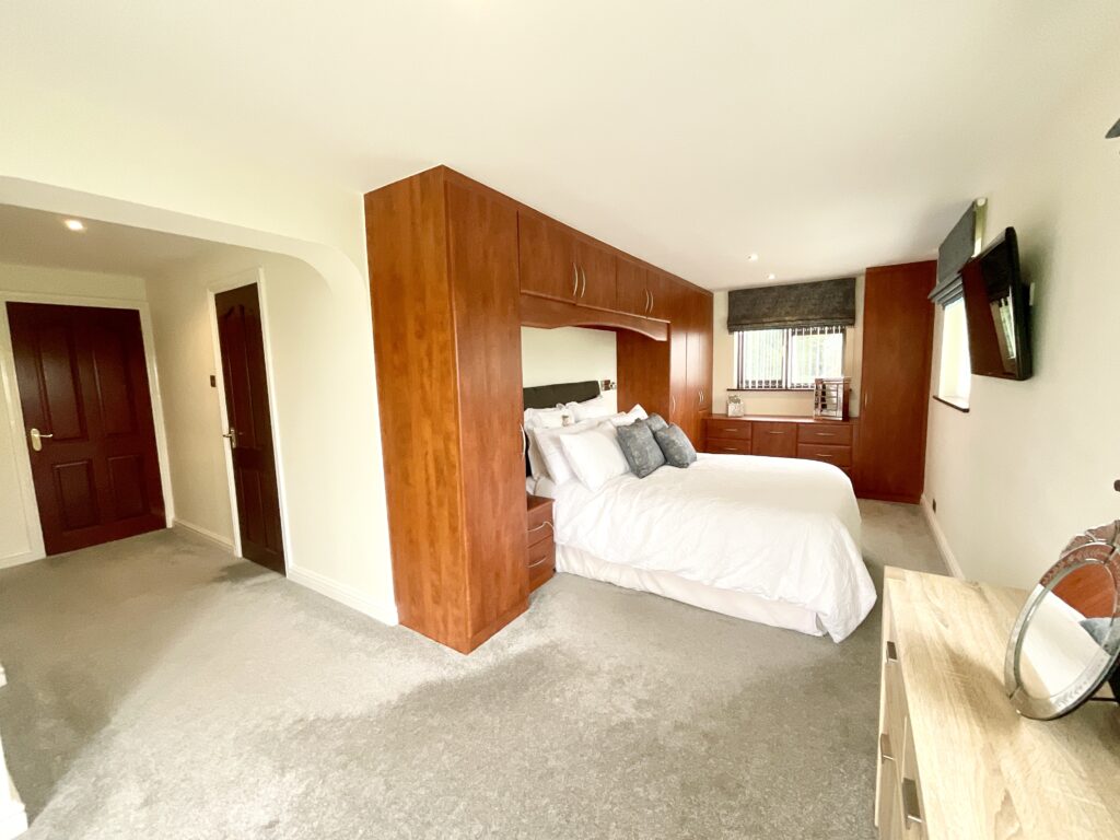 Oulton, Norbury, ST20