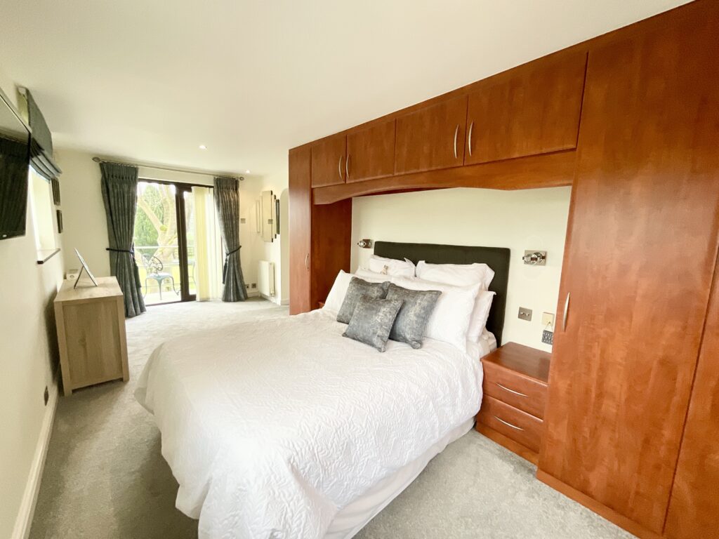 Oulton, Norbury, ST20