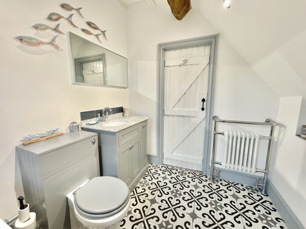 Mount Pleasant, Derrington, ST18