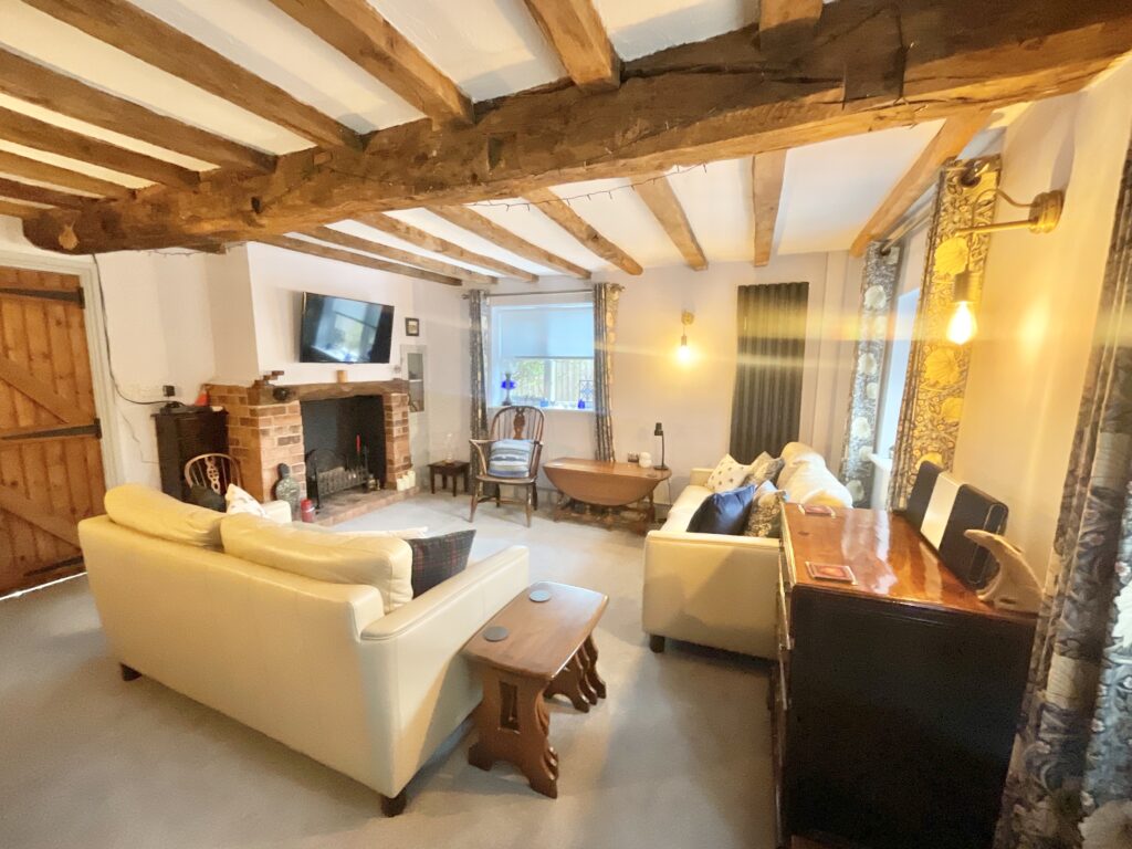 Mount Pleasant, Derrington, ST18