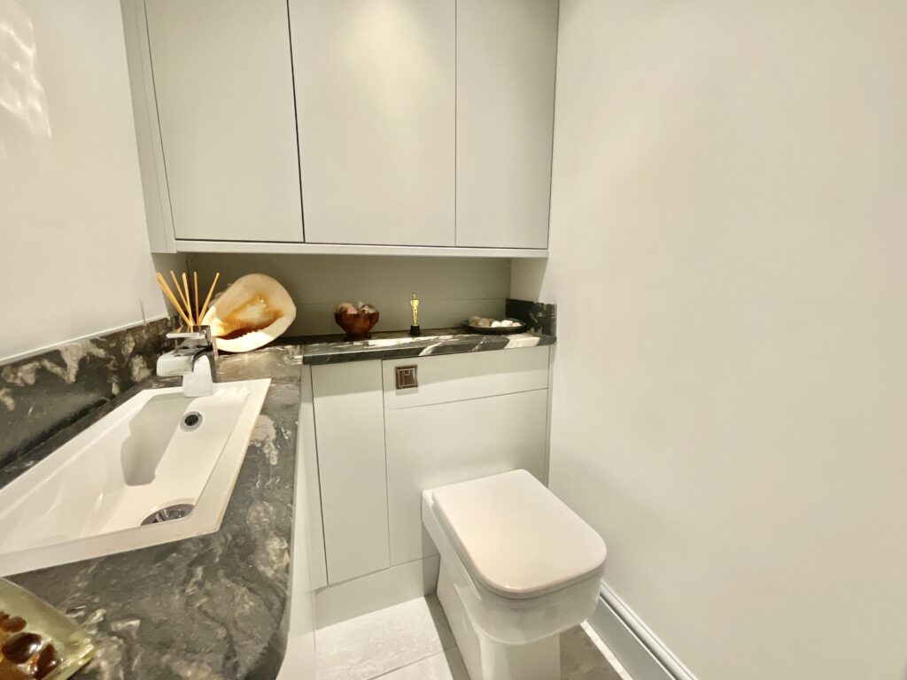 Mount Pleasant, Derrington, ST18