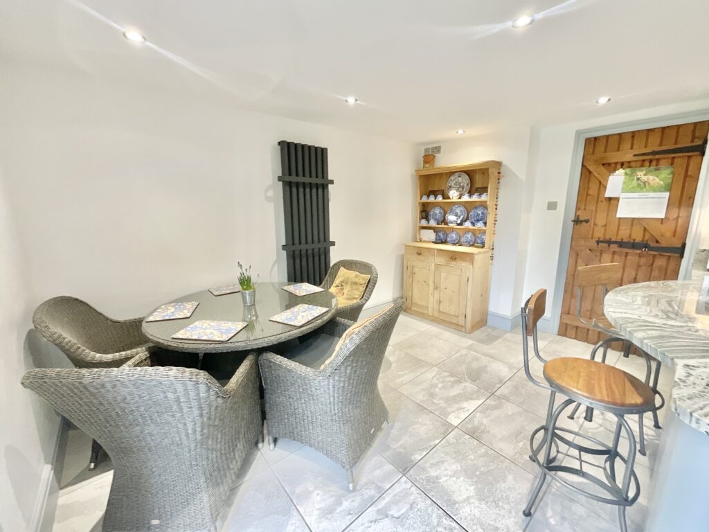 Mount Pleasant, Derrington, ST18