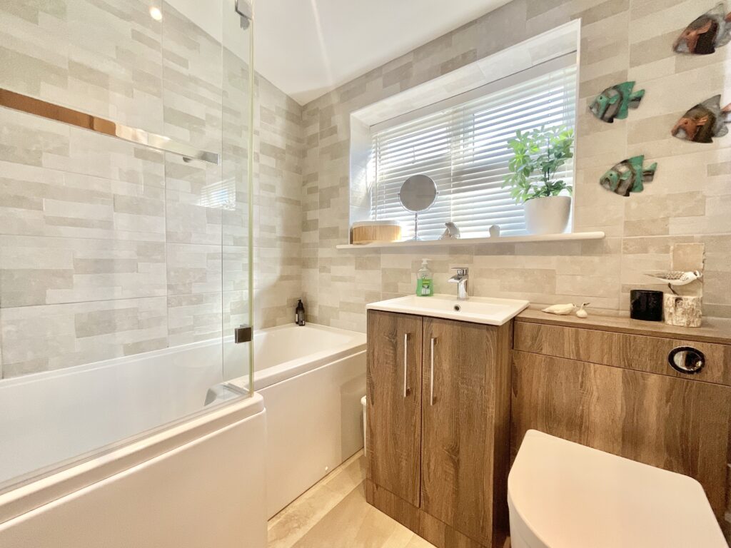 Yew Tree Lane, Wistanswick, TF9